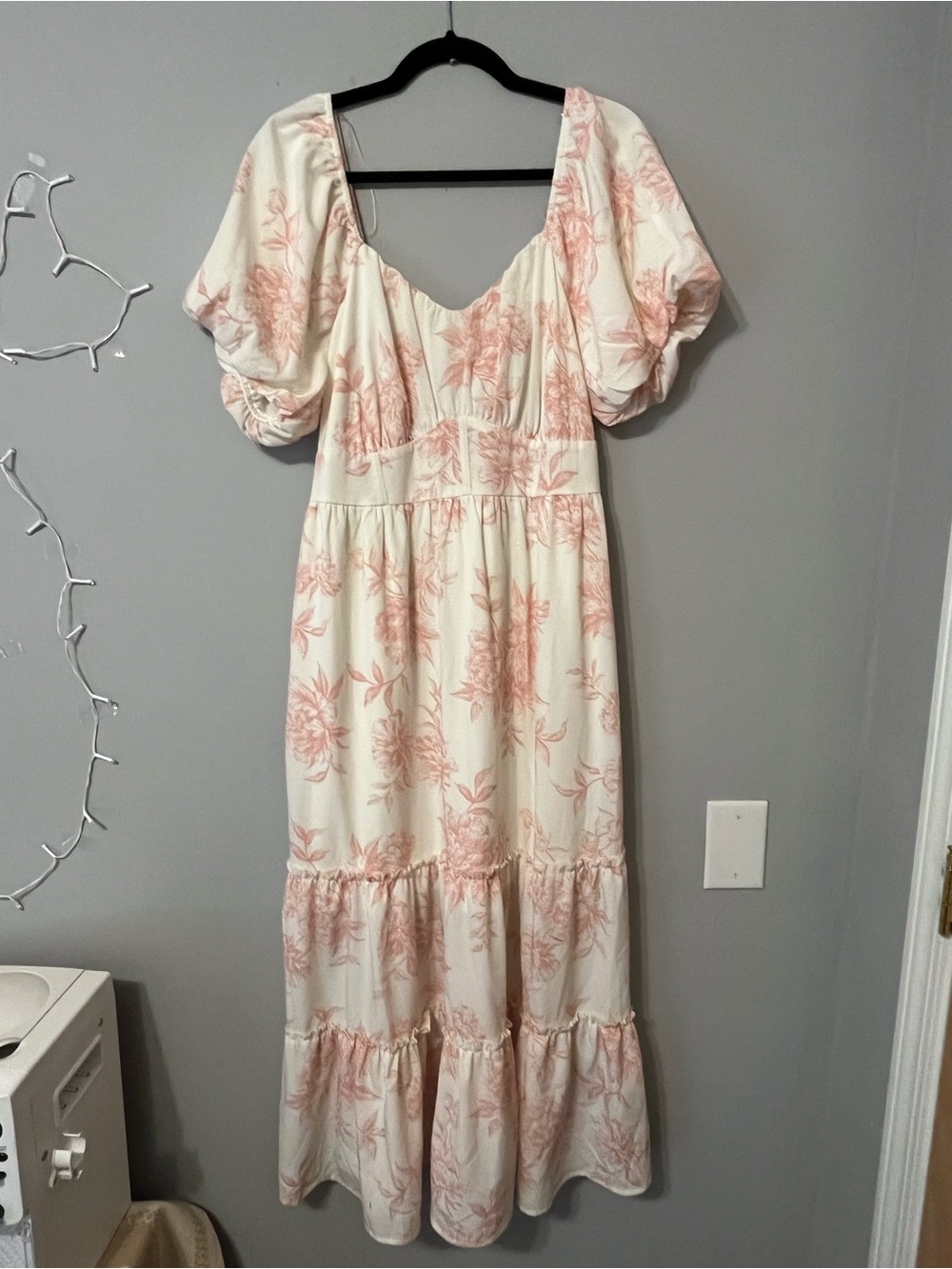 Inspired Hearts Floral Tiered Maxi Dress – White & Pink – Size 1X - Picture 3 of 6